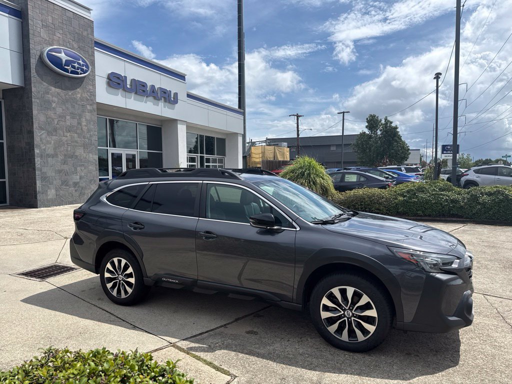 Used 2023 Subaru Outback Limited XT AWD/4WD image 8
