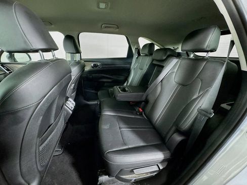 Certified 2022 Kia Sorento S image 24