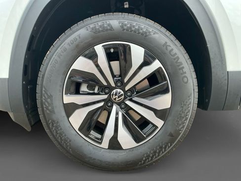 New 2026 Volkswagen Atlas Cross Sport SE AWD/4WD image 14