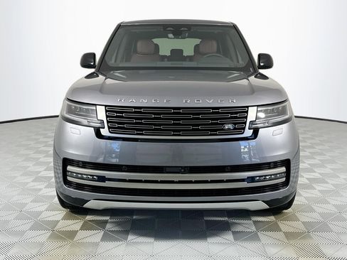 New 2025 Land Rover Range Rover SE image 2