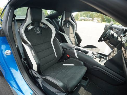 Used 2021 Ford Mustang Shelby GT500 w/ Carbon Fiber Track Pack RWD image 52