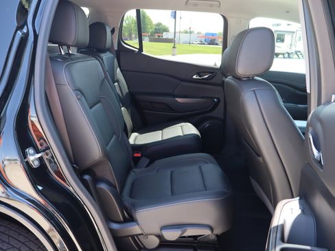 Used 2023 GMC Acadia SLT w/ Preferred Package AWD/4WD image 13