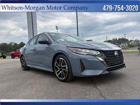 Used 2024 Nissan Sentra SR FWD image 3