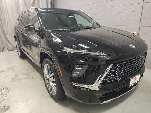 New 2026 Buick Enclave Avenir w/ Super Cruise Package AWD/4WD image 5