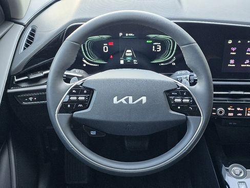 New 2025 Kia Niro EX w/ EX Cold Weather Package image 7