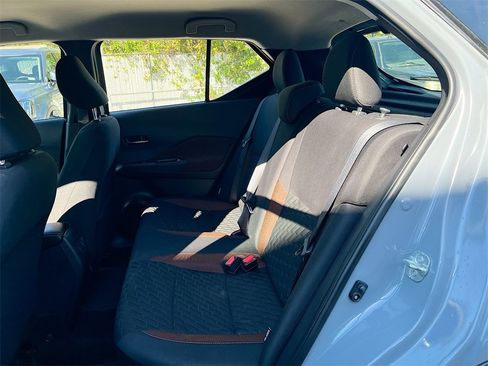 Used 2021 Nissan Kicks SR image 22