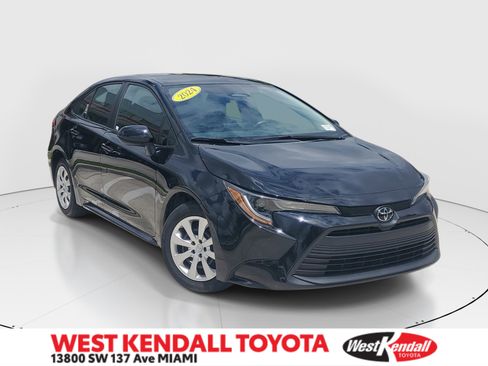 Used 2024 Toyota Corolla LE FWD image 1
