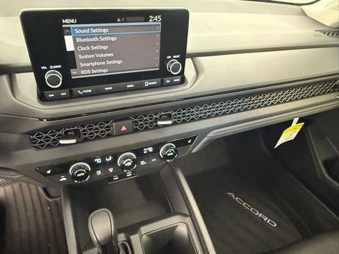 Used 2025 Honda Accord SE image 20
