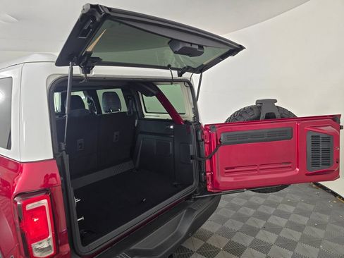 Used 2025 Ford Bronco Heritage Edition AWD/4WD image 17
