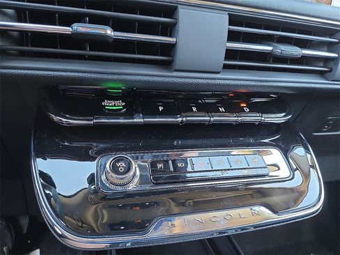 New 2026 Lincoln Corsair Premiere image 14