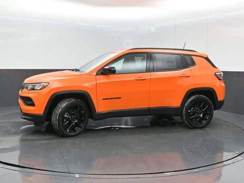 New 2026 Jeep Compass Latitude image 4