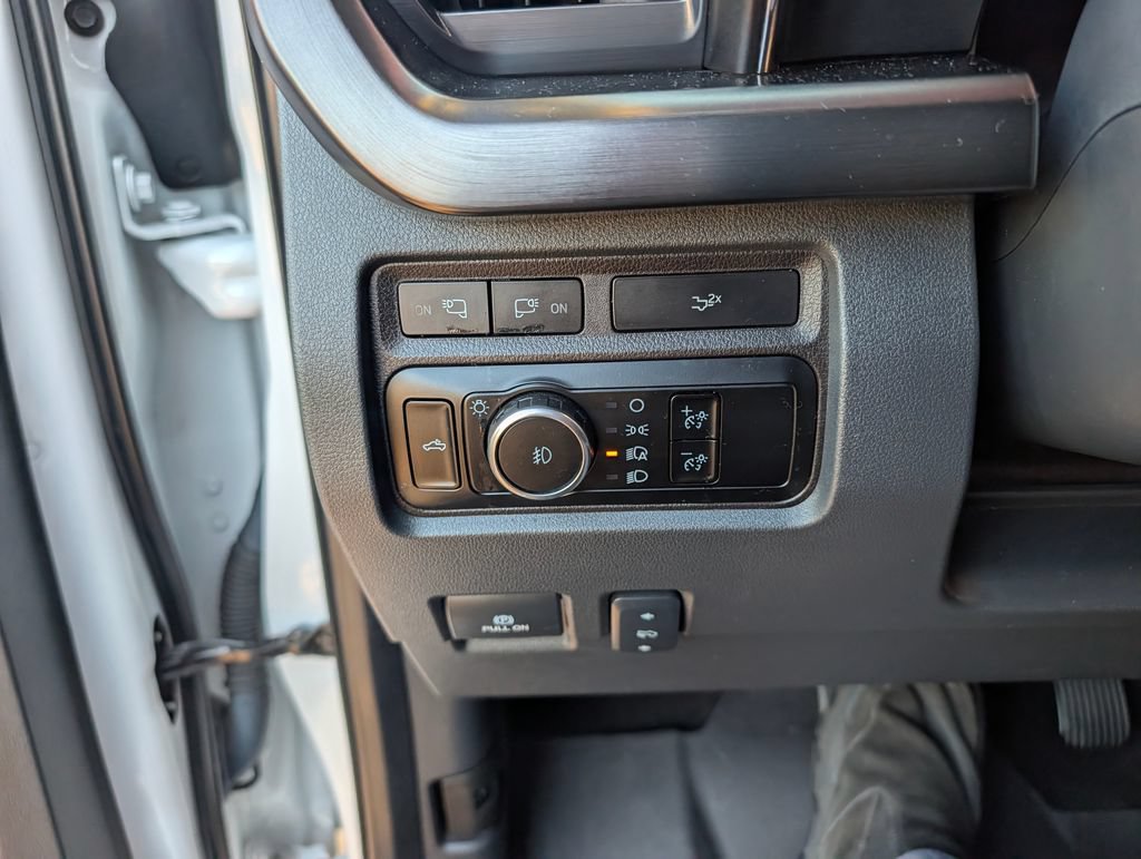 Certified 2024 Ford F350 Lariat AWD/4WD image 15