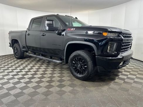 Used 2022 Chevrolet Silverado 2500 LTZ w/ LTZ Plus Package image 2