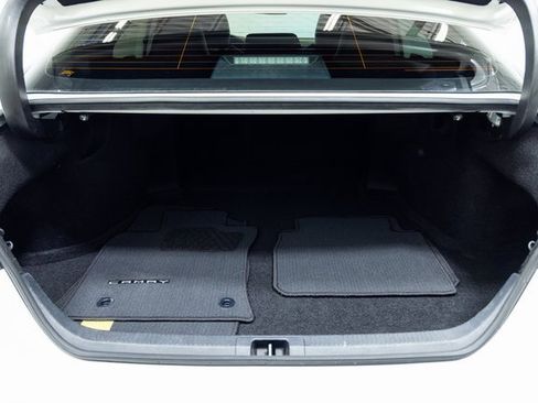 Used 2023 Toyota Camry SE image 9