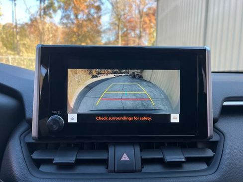 Used 2023 Toyota RAV4 LE image 23