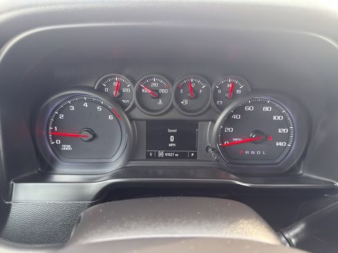 Used 2019 Chevrolet Silverado 1500 Custom Trail Boss w/ Custom Convenience Package image 19