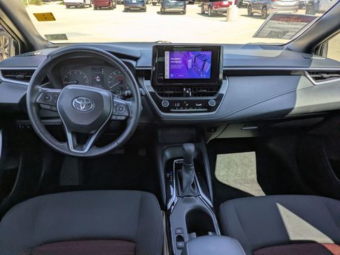 Used 2023 Toyota Corolla SE image 15