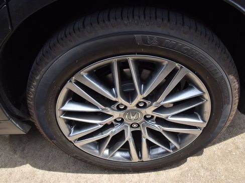 Used 2024 Acura MDX SH-AWD w/ Advance Package image 11
