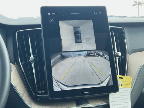 New 2026 Volvo XC60 B5 Plus w/ Protection Package Premier image 19