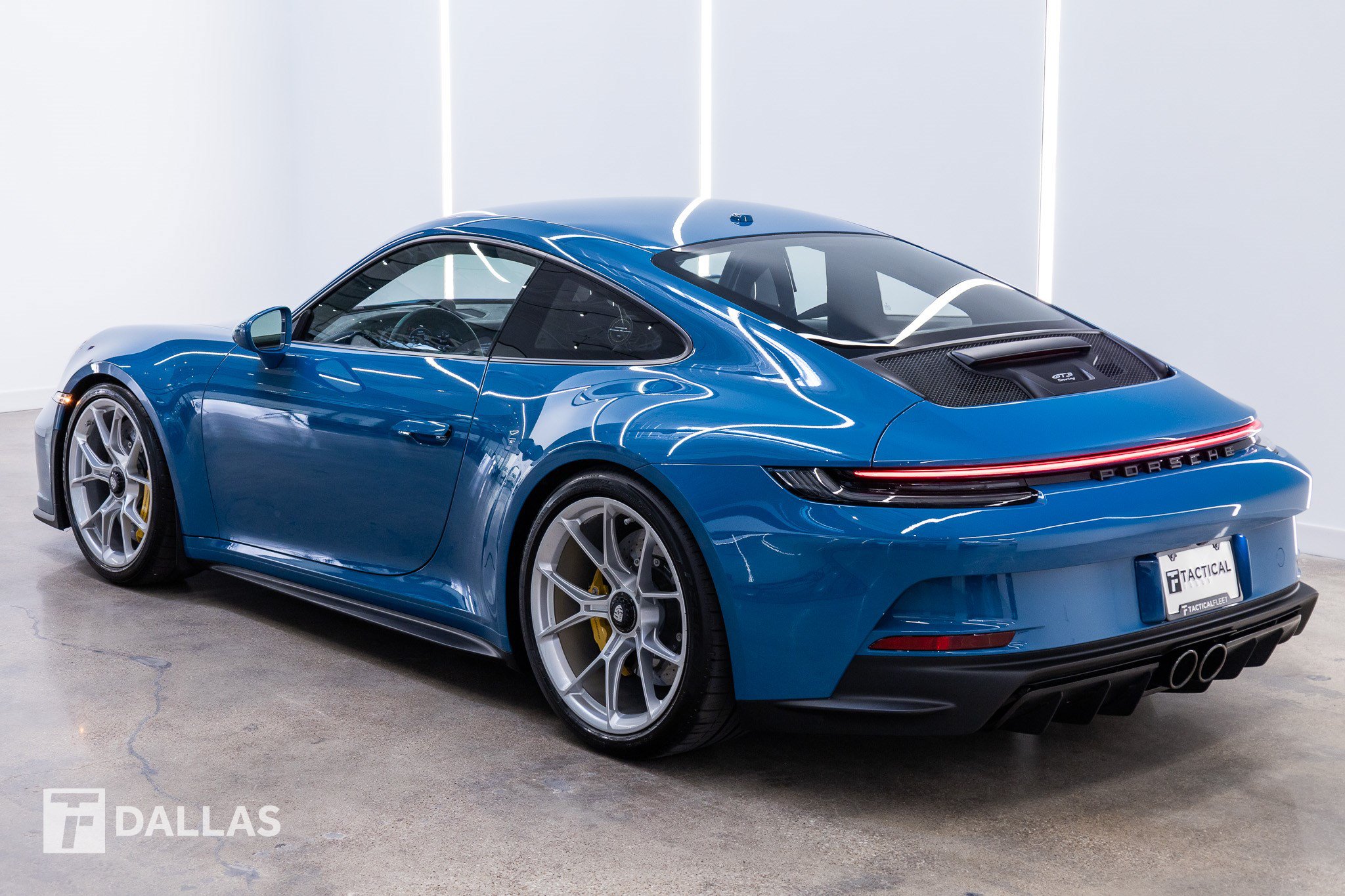 Used 2022 Porsche 911 GT3 RWD image 9