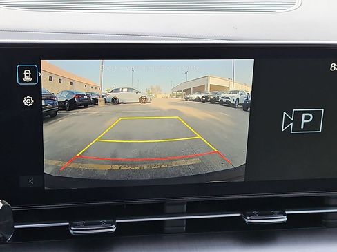 Used 2025 Hyundai Kona SEL FWD image 18