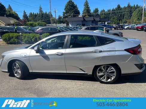 Used 2019 Honda Clarity Plug-In Hybrid image 8