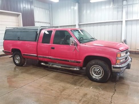 Used 1996 Chevrolet Silverado 2500 2WD Extended Cab image 6