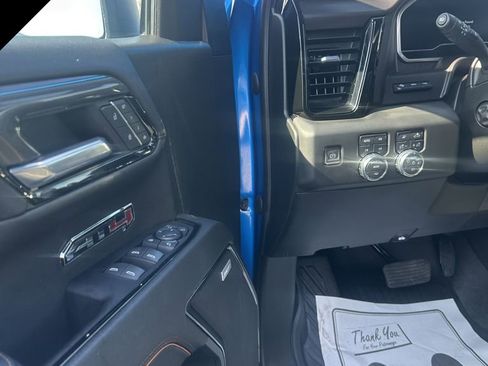 Used 2023 GMC Sierra 1500 AT4 w/ Technology Package image 7