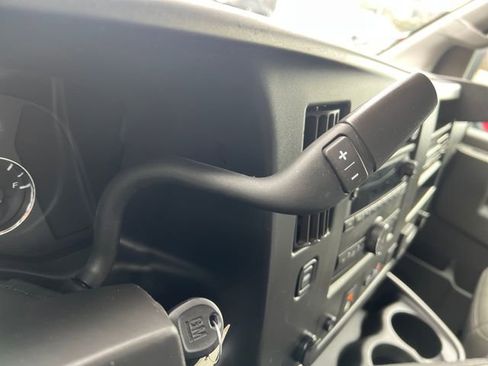 Used 2021 Chevrolet Express 2500 Work Van image 31