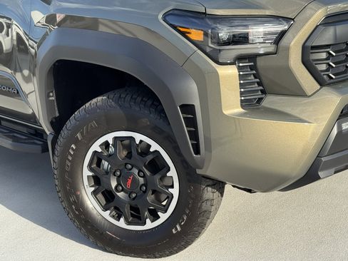 New 2026 Toyota Tacoma TRD Off-Road AWD/4WD image 10