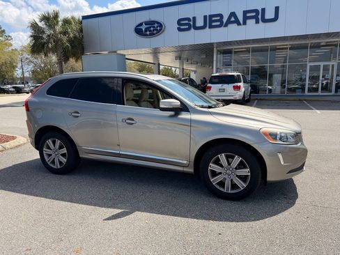 Used 2016 Volvo XC60 T6 w/ Proximity Package image 1