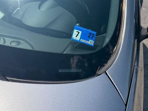 Used 2018 Nissan 370Z Coupe RWD image 4
