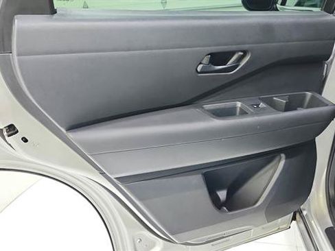 Certified 2025 Nissan Pathfinder SV FWD image 24