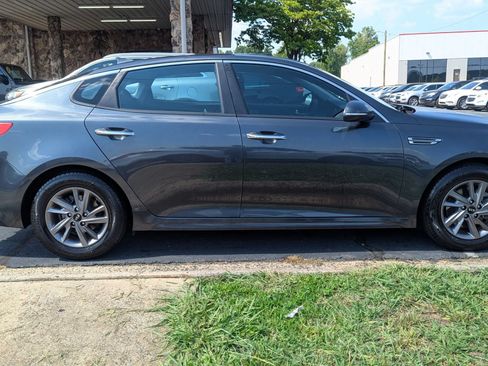 Used 2020 Kia Optima LX FWD image 8