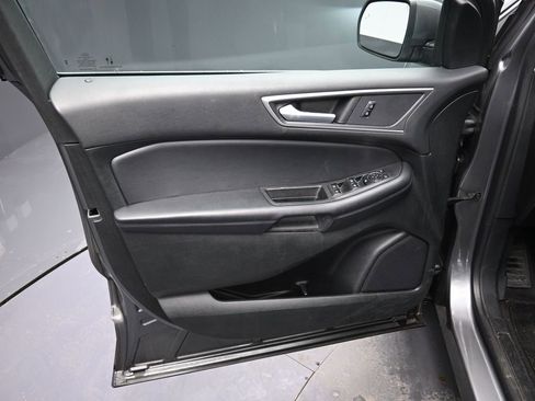 Used 2023 Ford Edge SEL image 19