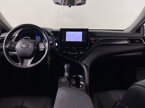 Used 2023 Toyota Camry SE image 14