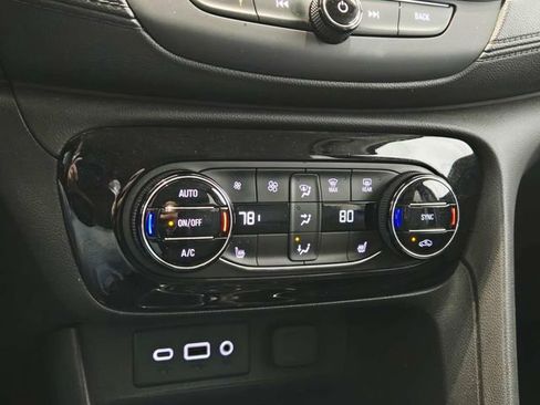 Used 2021 Buick Encore GX Select w/ Sport Touring Package image 23