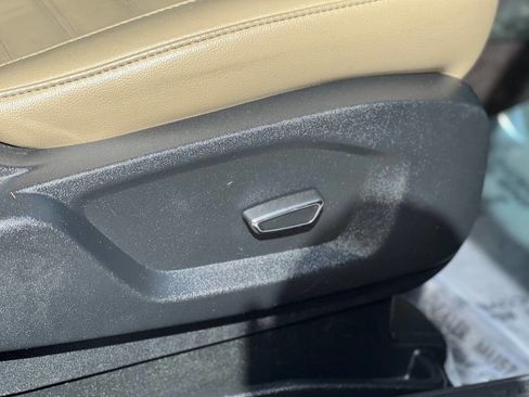 Used 2018 Ford Edge SEL w/ Equipment Group 201A image 31