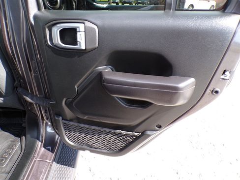 Used 2020 Jeep Wrangler Unlimited Sport image 27