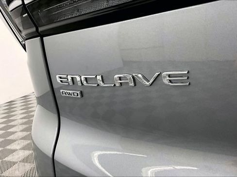 Used 2025 Buick Enclave Avenir w/ Super Cruise Package image 9