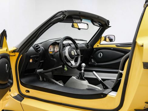 Used 2005 Lotus Elise RWD image 47