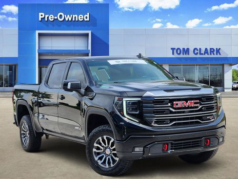 Used 2022 GMC Sierra 1500 AT4 w/ Sierra Safety Plus Package AWD/4WD image 1