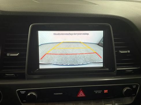 Used 2018 Hyundai Sonata Limited FWD image 15
