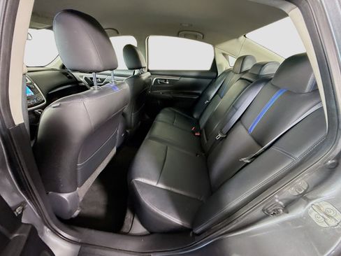 Used 2018 Nissan Altima 2.5 SR w/ SR Special Edition FWD image 25