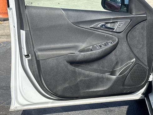 Certified 2024 Chevrolet Malibu LT image 7