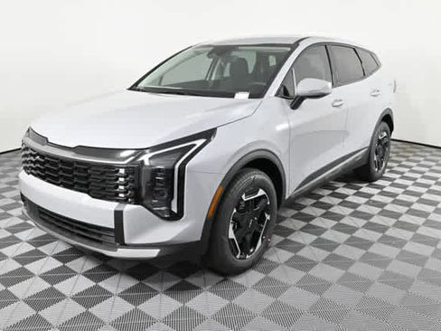 New 2026 Kia Sportage S image 2