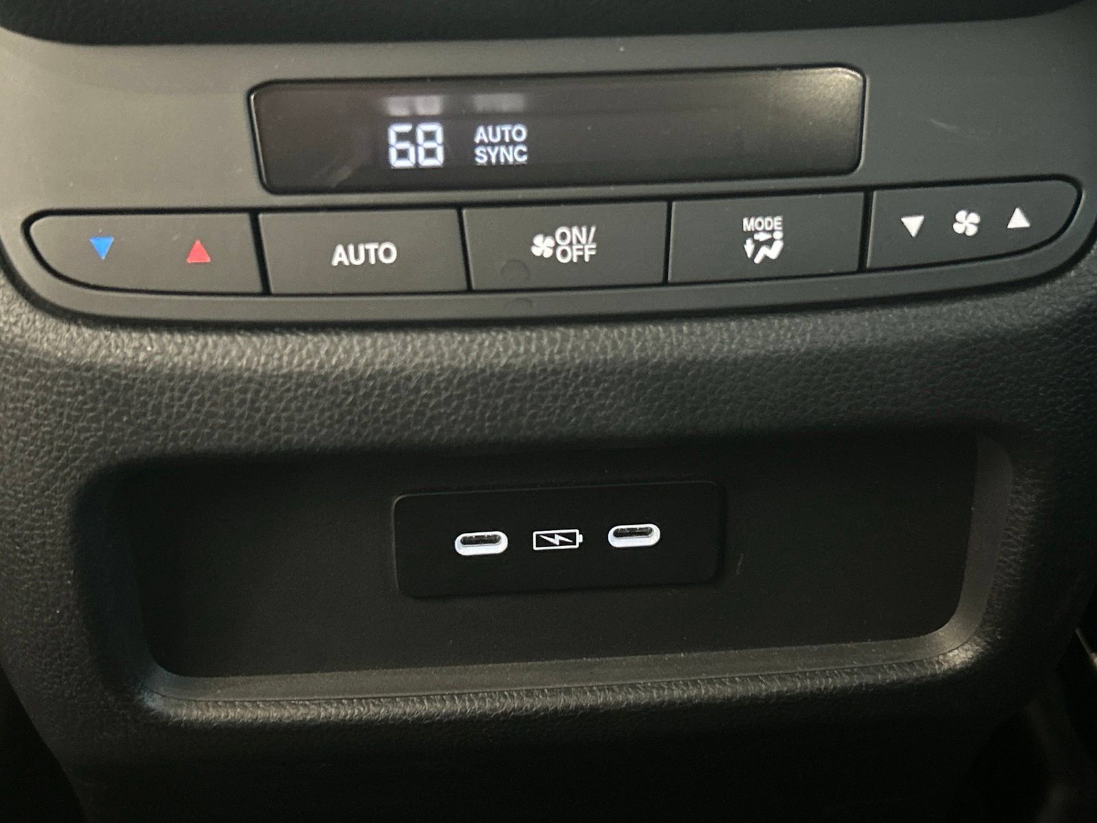 Used 2025 Honda Pilot EX-L image 16