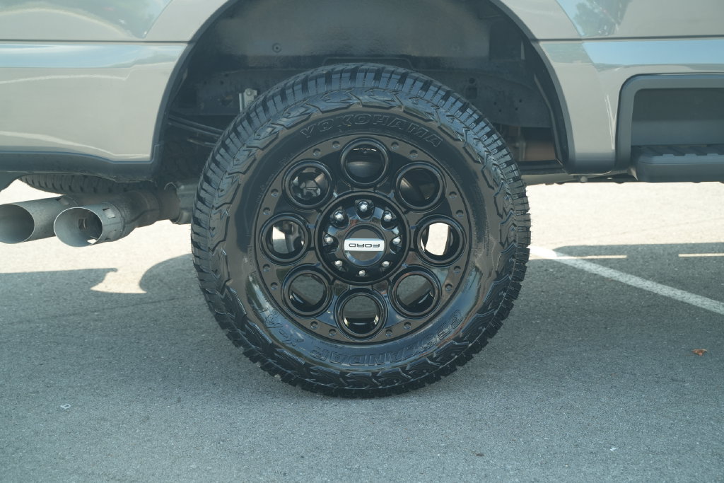 Used 2025 Ford F250 Lariat w/ Black Appearance Package AWD/4WD image 50