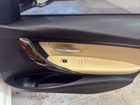 Used 2017 BMW 320i xDrive Sedan image 20