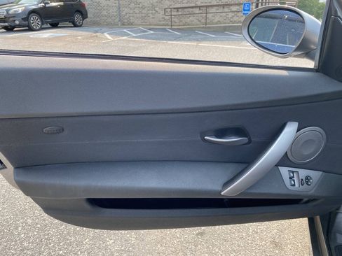 Used 2004 BMW Z4 2.5i RWD image 13